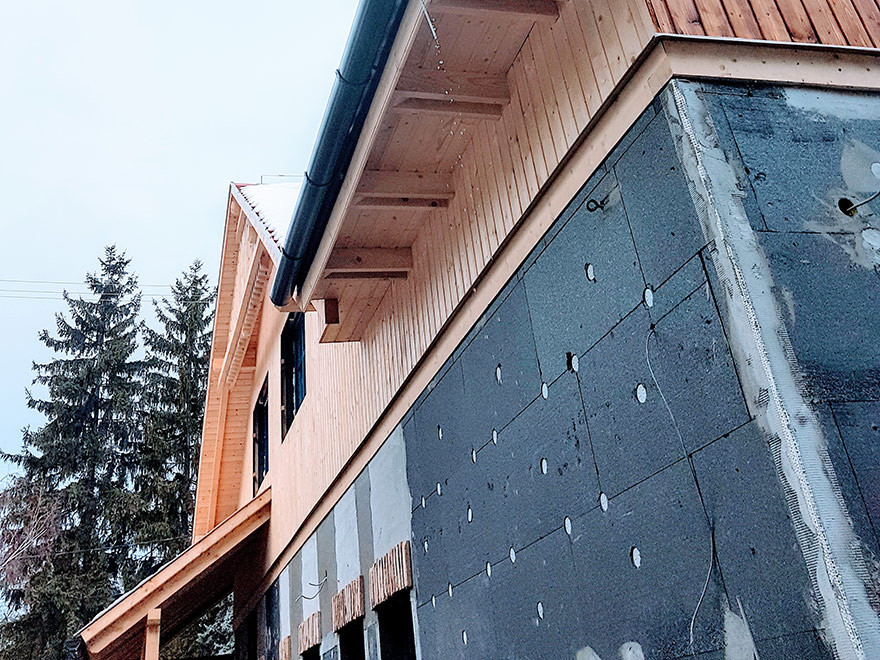 Grafitos polisztirol szigetelés családi házon